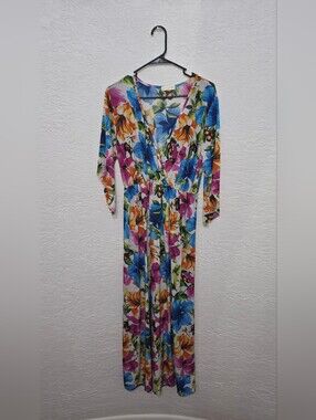 V-Neck Floral Maxi Dress in Blue, Pink & Orange 1x SEVEN ISLANDS